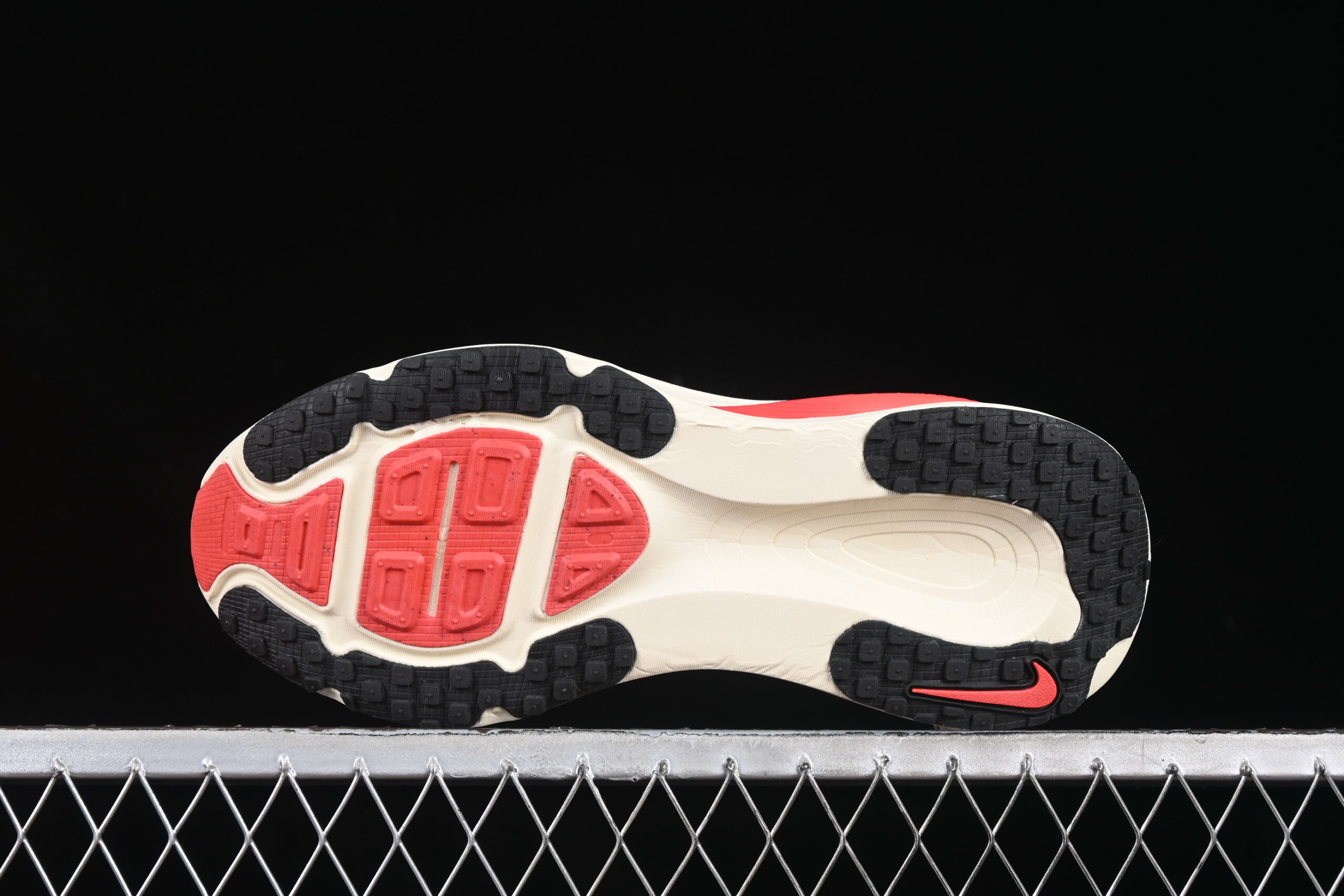 Nike Vomero 18 - Imagem 3