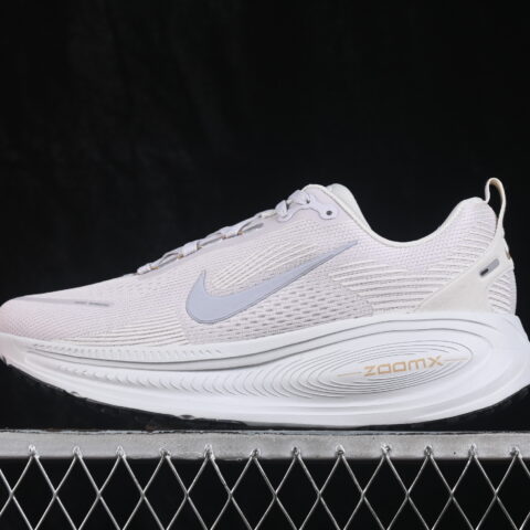 Nike Vomero 18