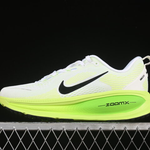 Nike Vomero 18