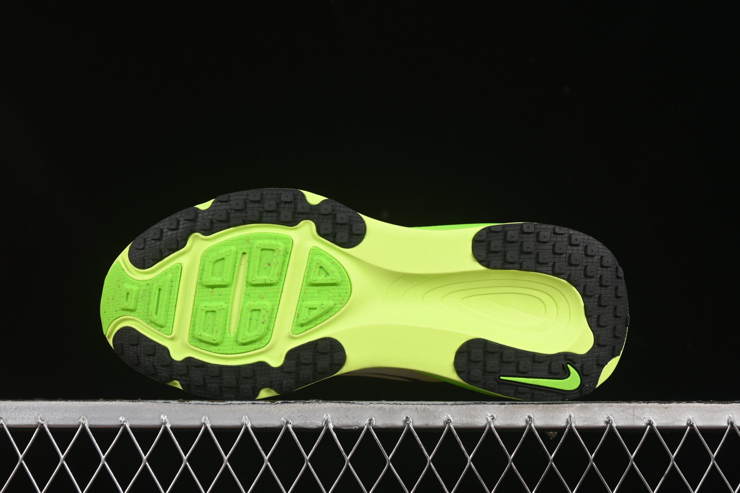 Nike Vomero 18 - Imagem 3