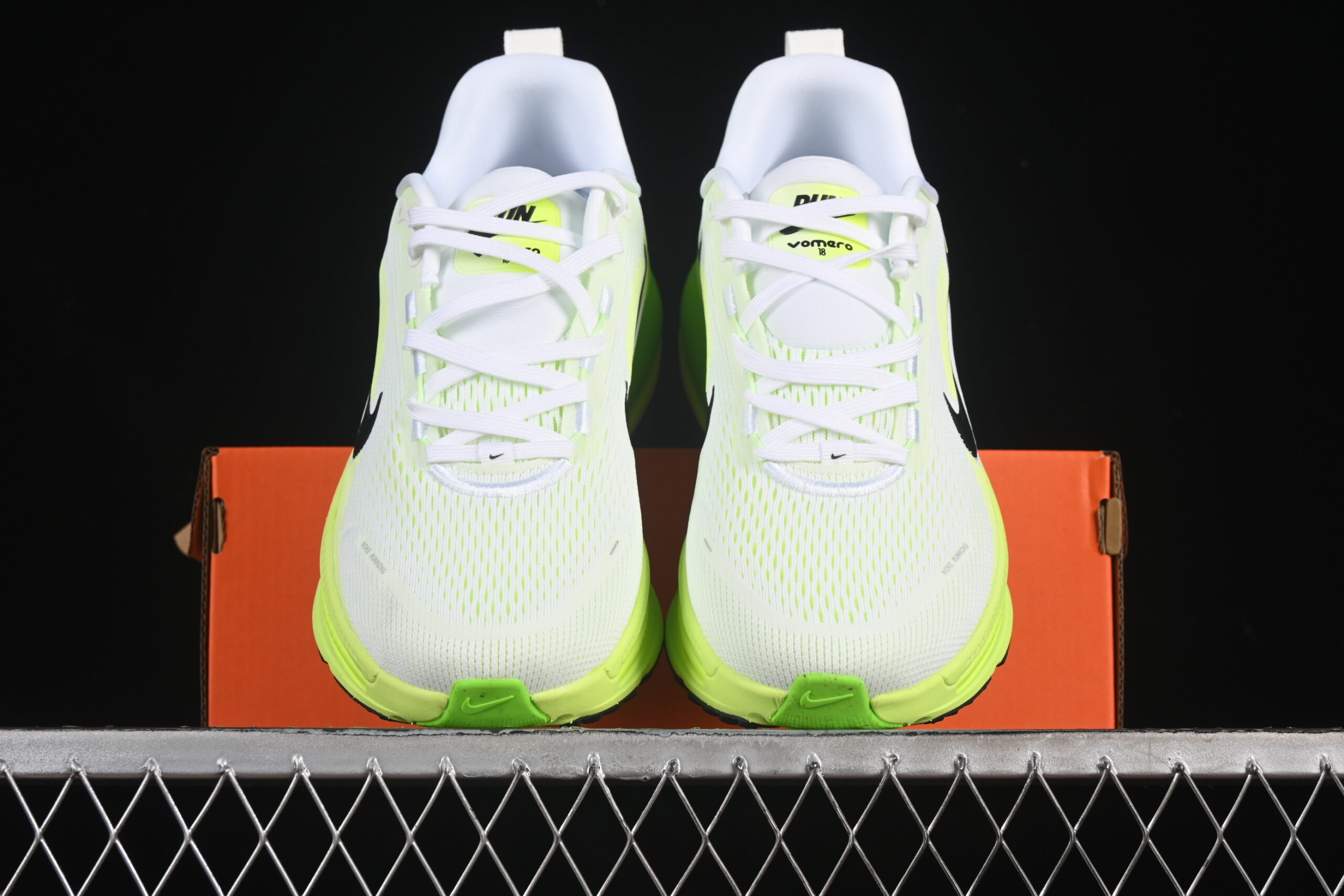 Nike Vomero 18 - Imagem 5