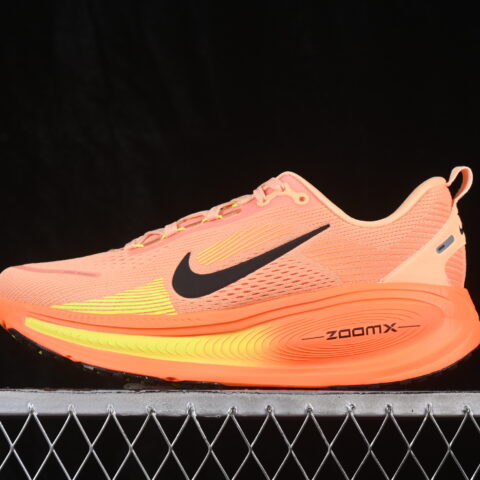 Nike Vomero 18