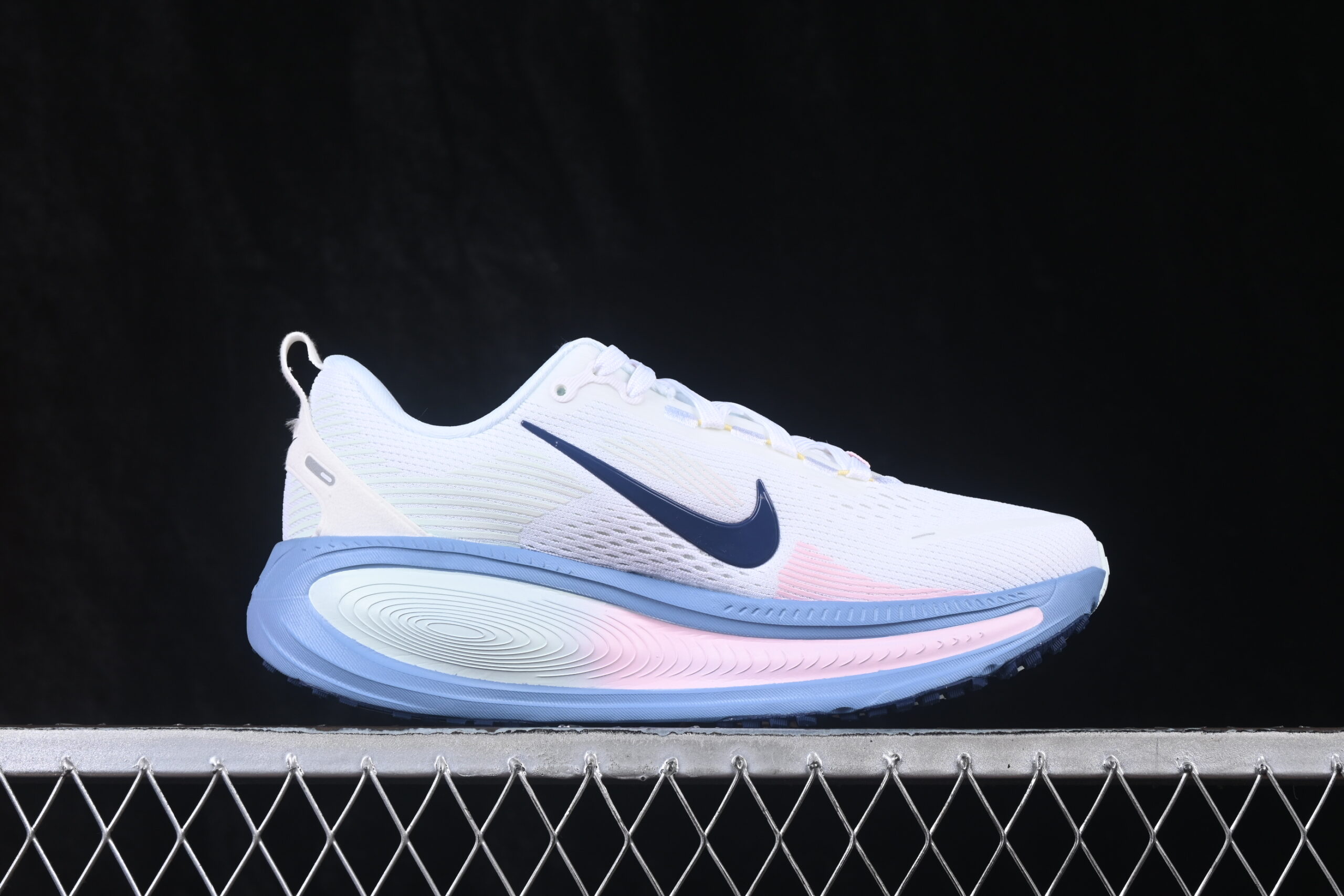Nike Vomero 18 - Imagem 2