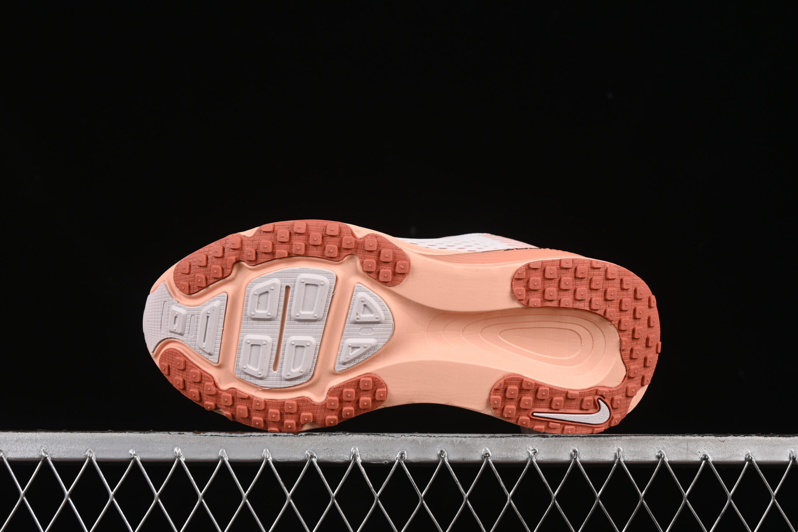 Nike Vomero 18 - Imagem 3