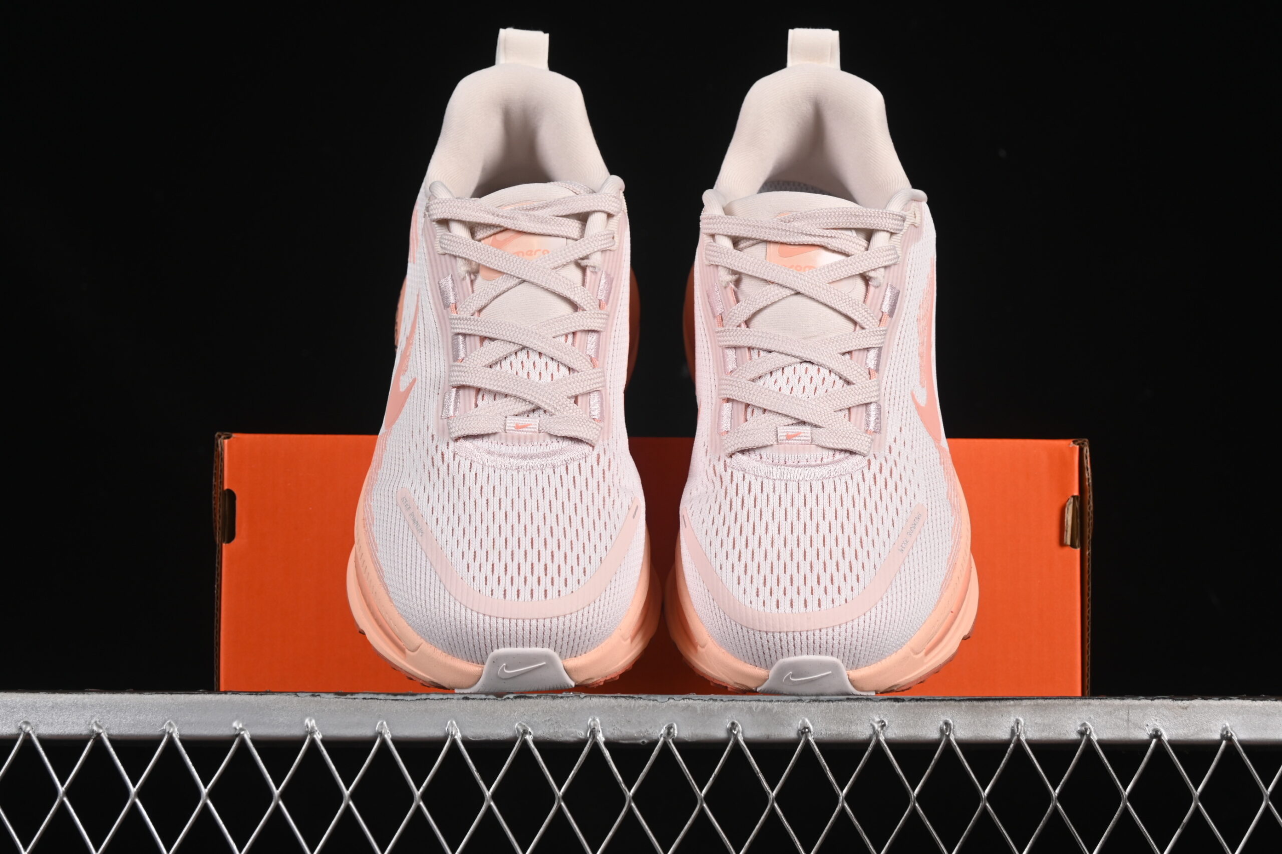 Nike Vomero 18 - Imagem 5