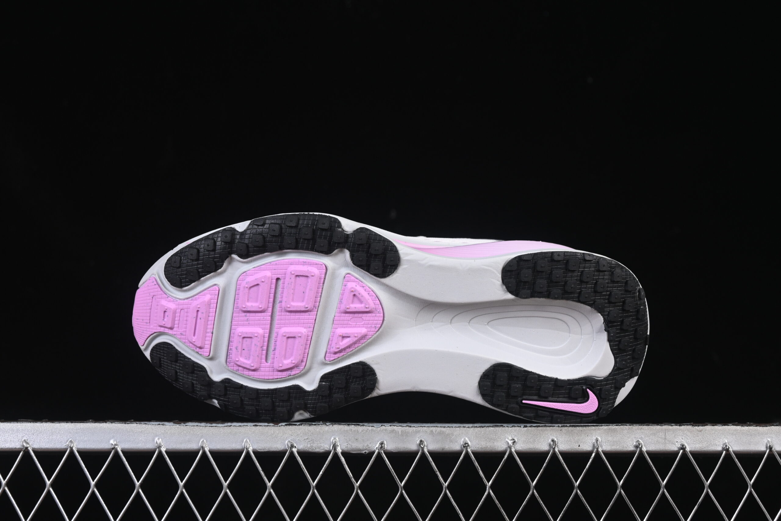 Nike Vomero 18 - Imagem 3