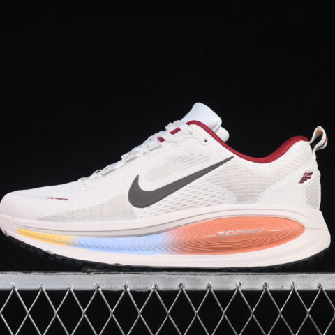 Nike Vomero 18