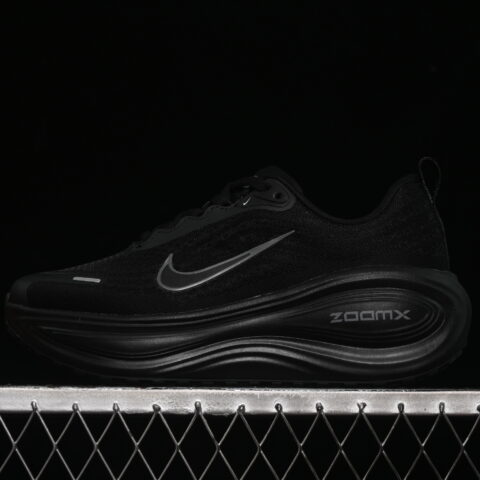 Nike Vomero Plus