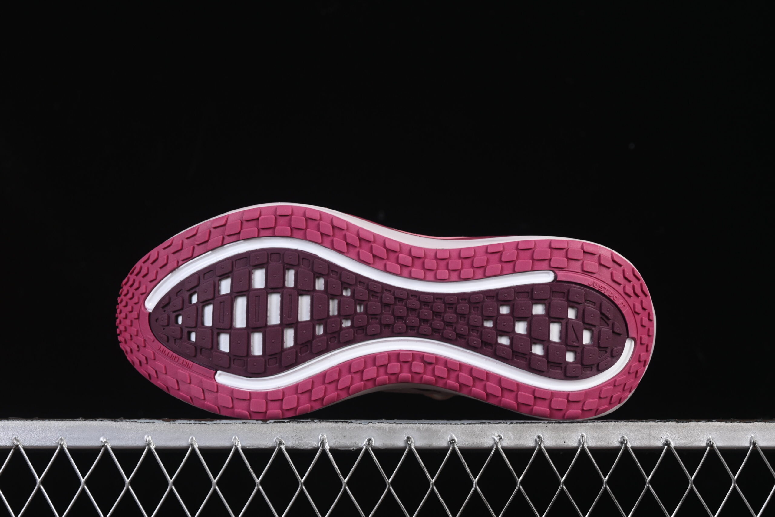 Nike Vomero Plus - Imagem 3