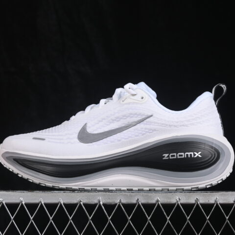 Nike Vomero Plus