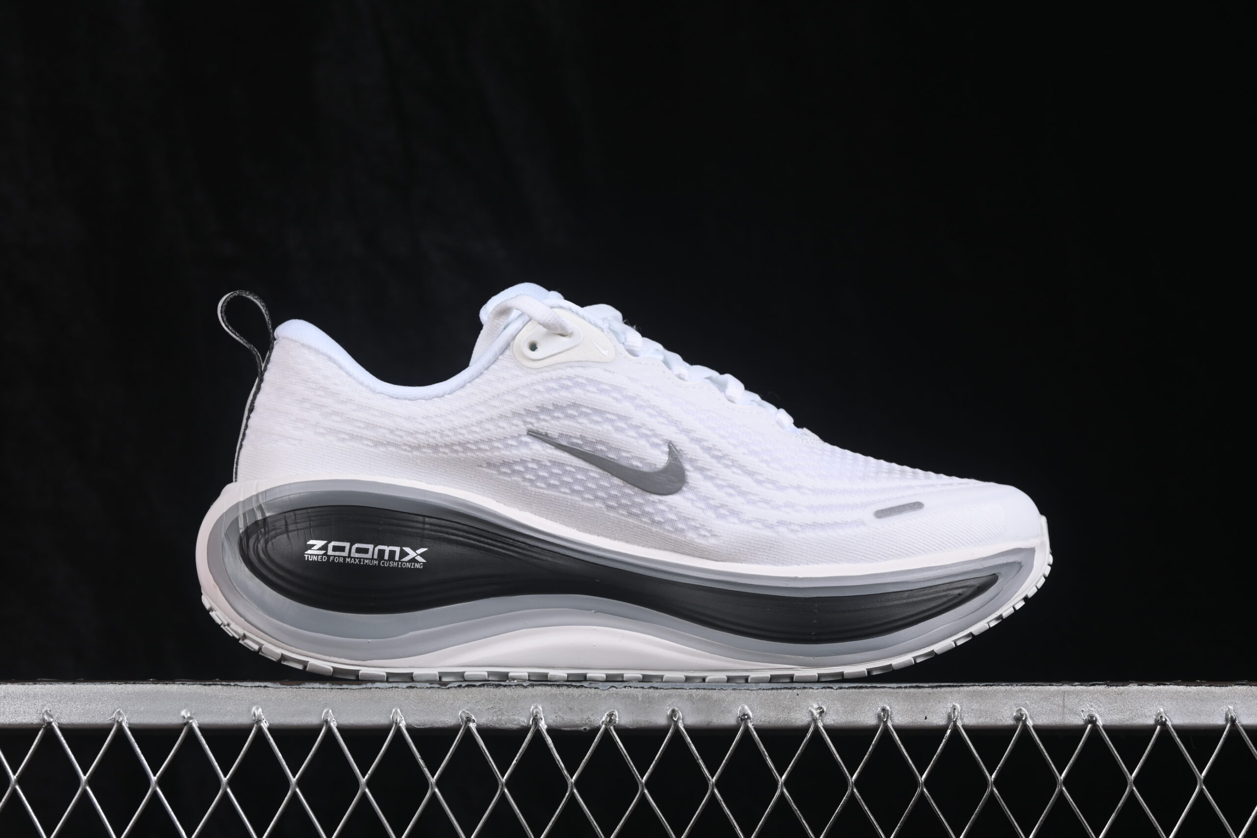 Nike Vomero Plus - Imagem 2