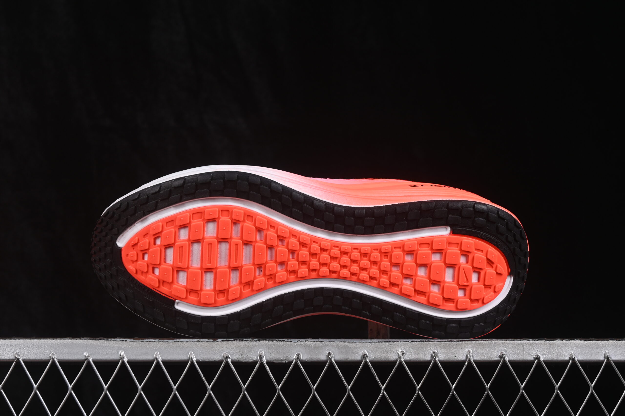 Nike Vomero Plus - Imagem 3