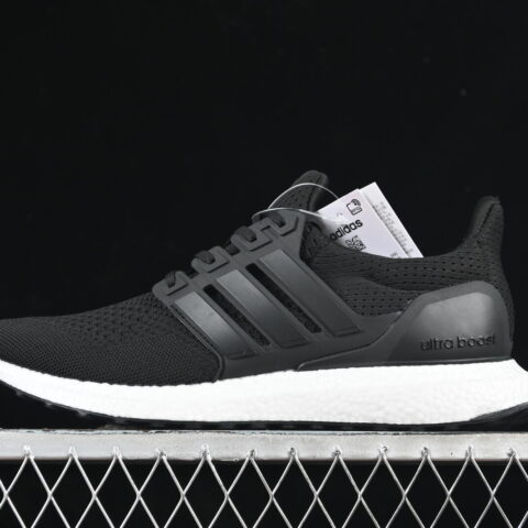 Adidas Ultraboost 1.0