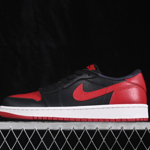 Nike Air Jordan 1 Low Banned